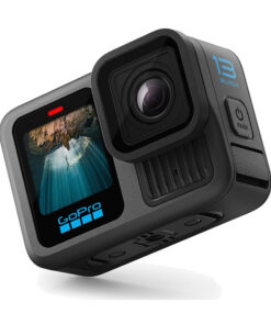 Cámara GoPro HERO13 Black en vista de tres cuartos, con lateral 13 Black visible.