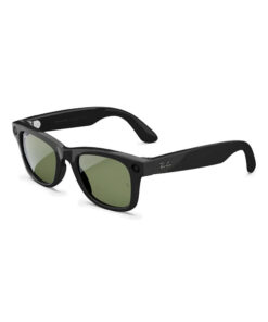 Lentes Ray-Ban Meta Wayfarer con montura negra y lentes verdes, vista tres cuartos.